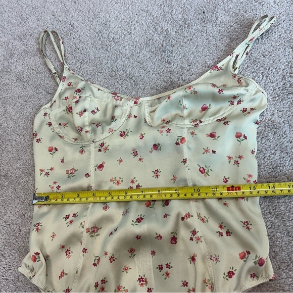 Zara light yellow satin spaghetti strap sweetheart neckline floral bodysuit NWT - Picture 13 of 15